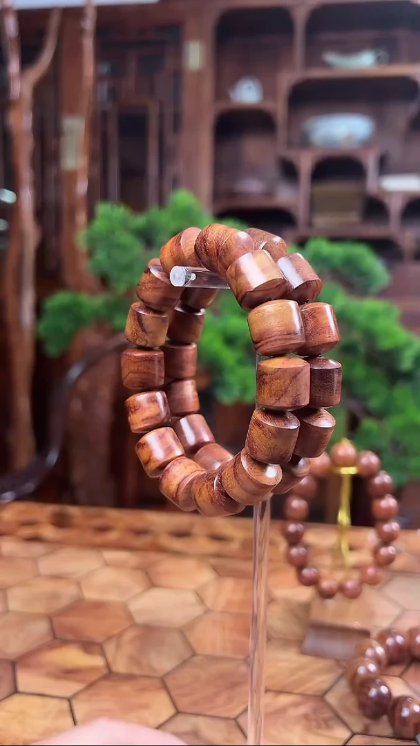 手串/手链黄花梨/降香黄檀保真海黄1.5桶珠直切 正宗山水纹油梨料