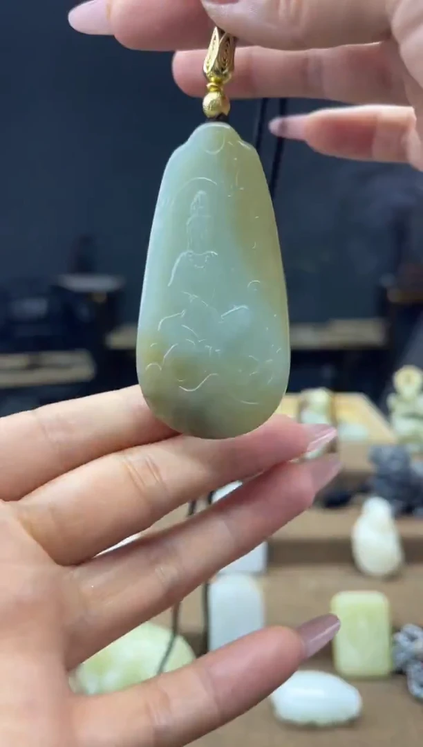 颈饰未镶嵌和田玉1