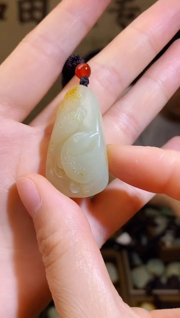 和田玉未镶嵌颈饰1