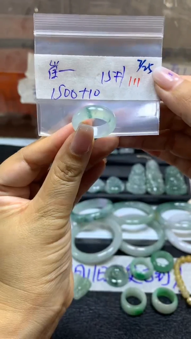定制翡翠未镶嵌崔毛货需精细抛光拍一发一