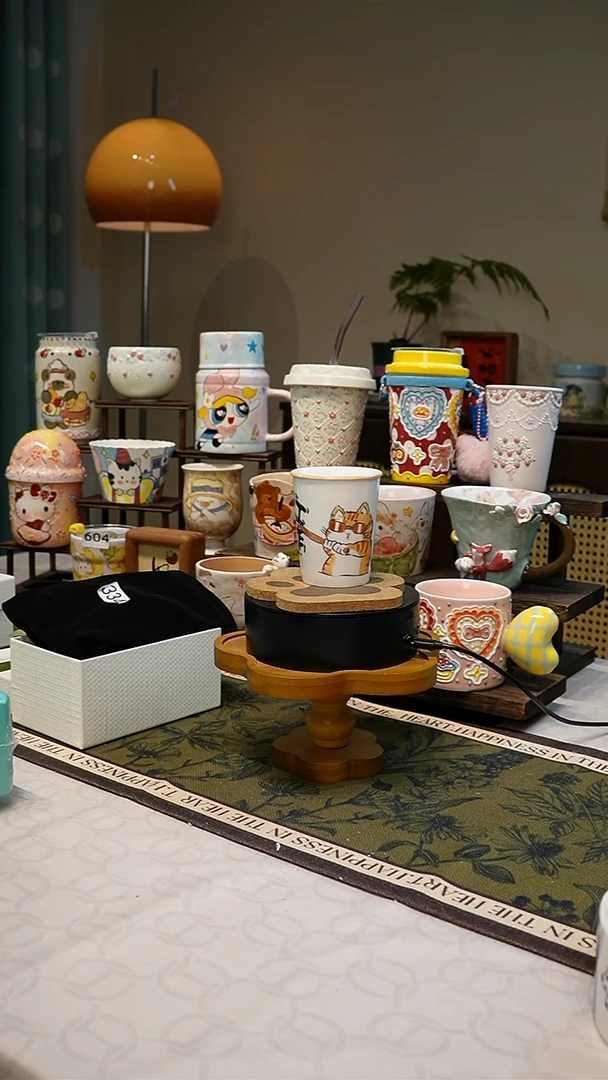 瓷【不带盒子】334高温釉下彩