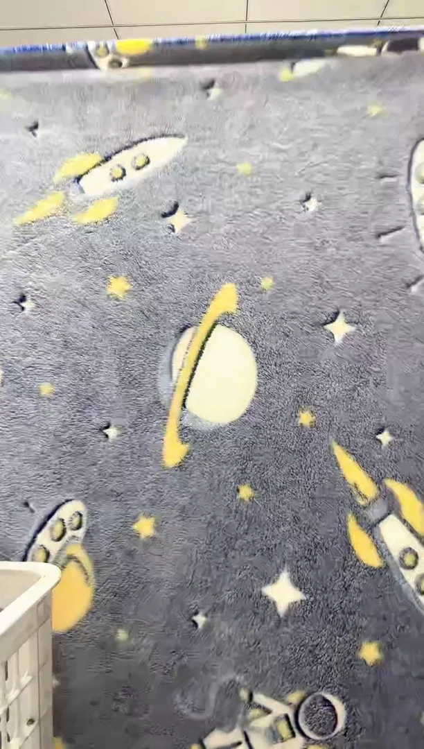 法兰绒3X1.8左右以主播介绍为准