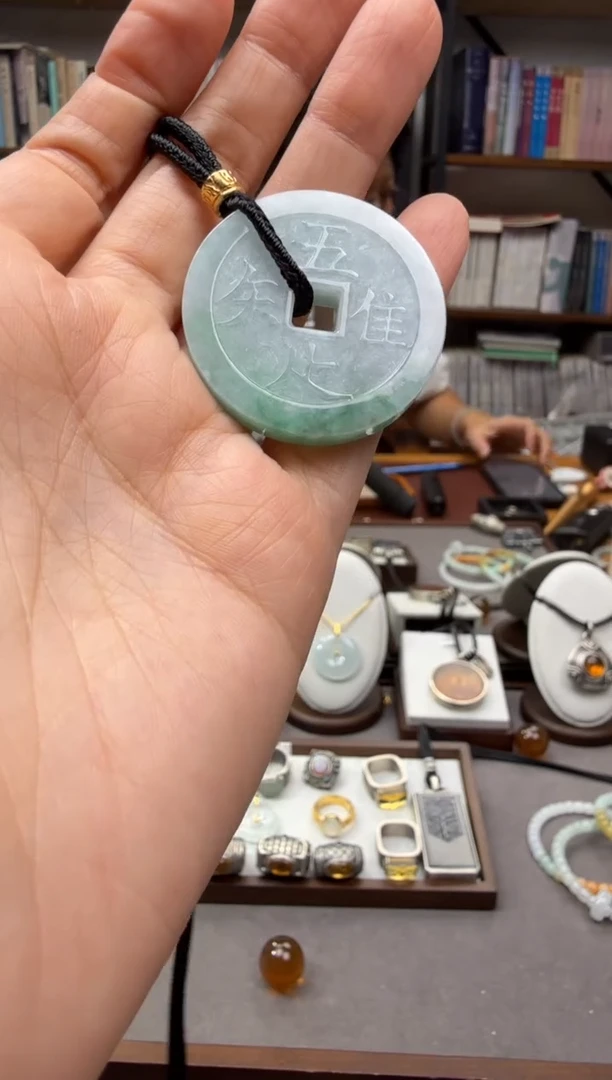 颈饰未镶嵌翡翠唯吾知足吊坠