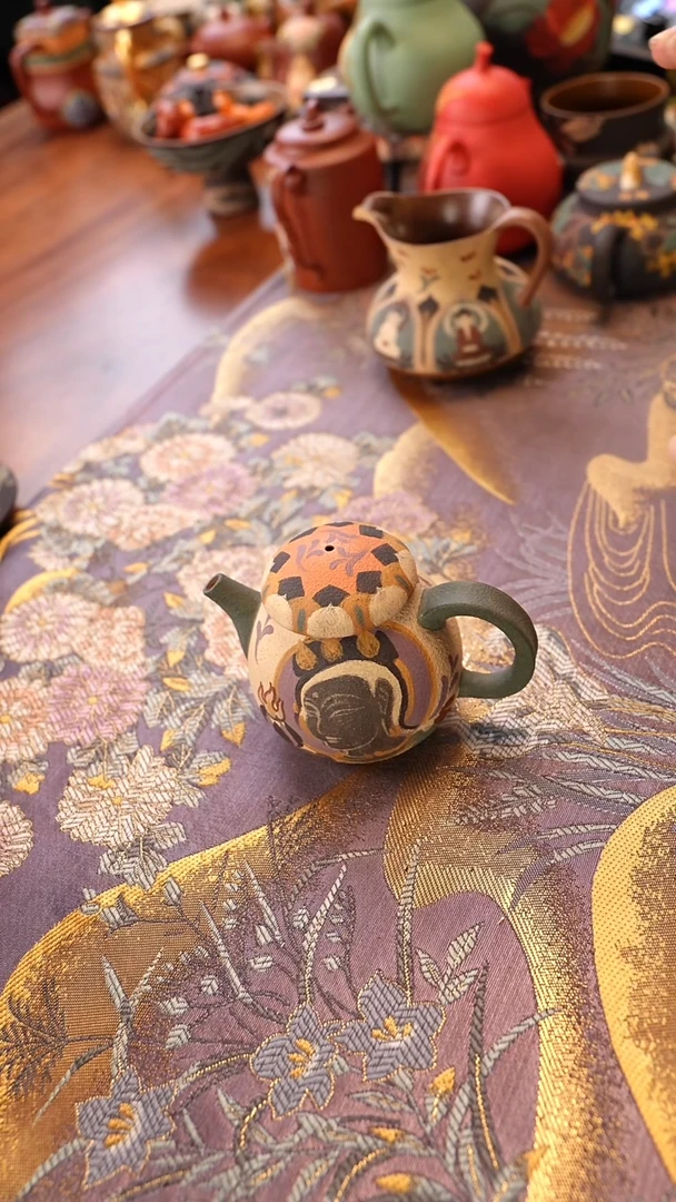 茶壶紫砂如意宝珠