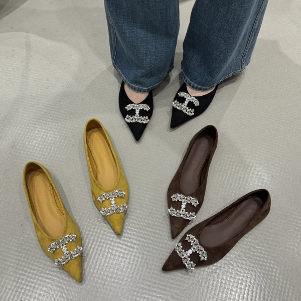 YGE-737-15法式水钻搭扣浅口平底单鞋女超软底通勤工作鞋2025秋季