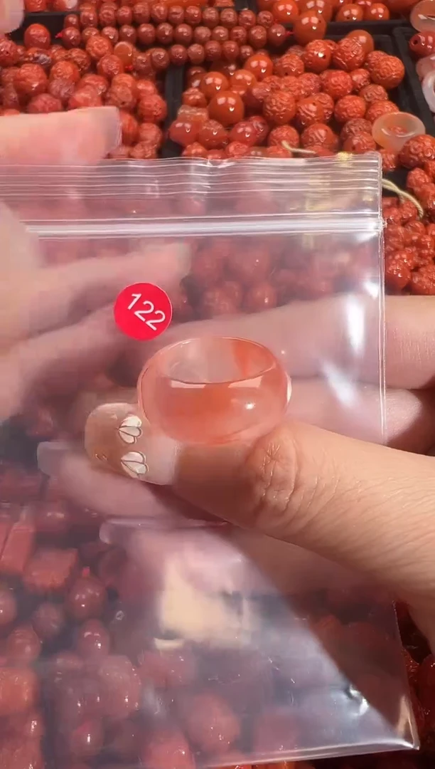 颈饰未镶嵌南红玛瑙1