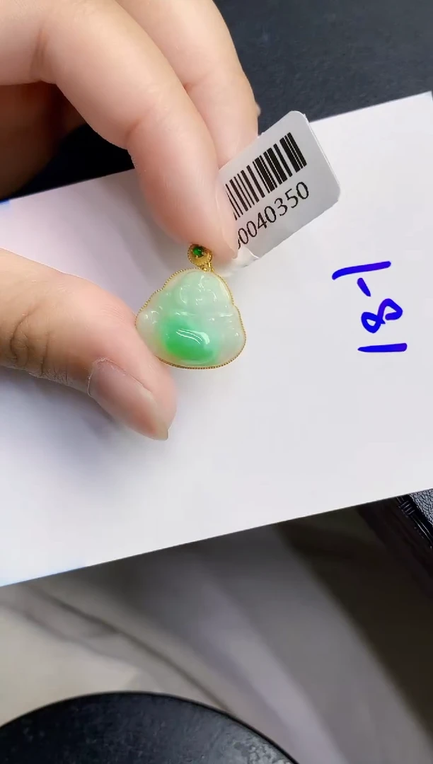 翡翠18K金镶嵌颈饰天然缅甸a货翡翠