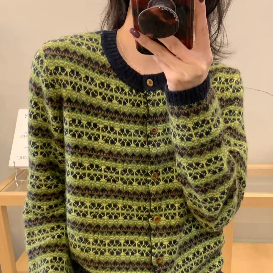 女针织羊毛衫复古连帽羊毛女毛衣显瘦气质时尚宽松