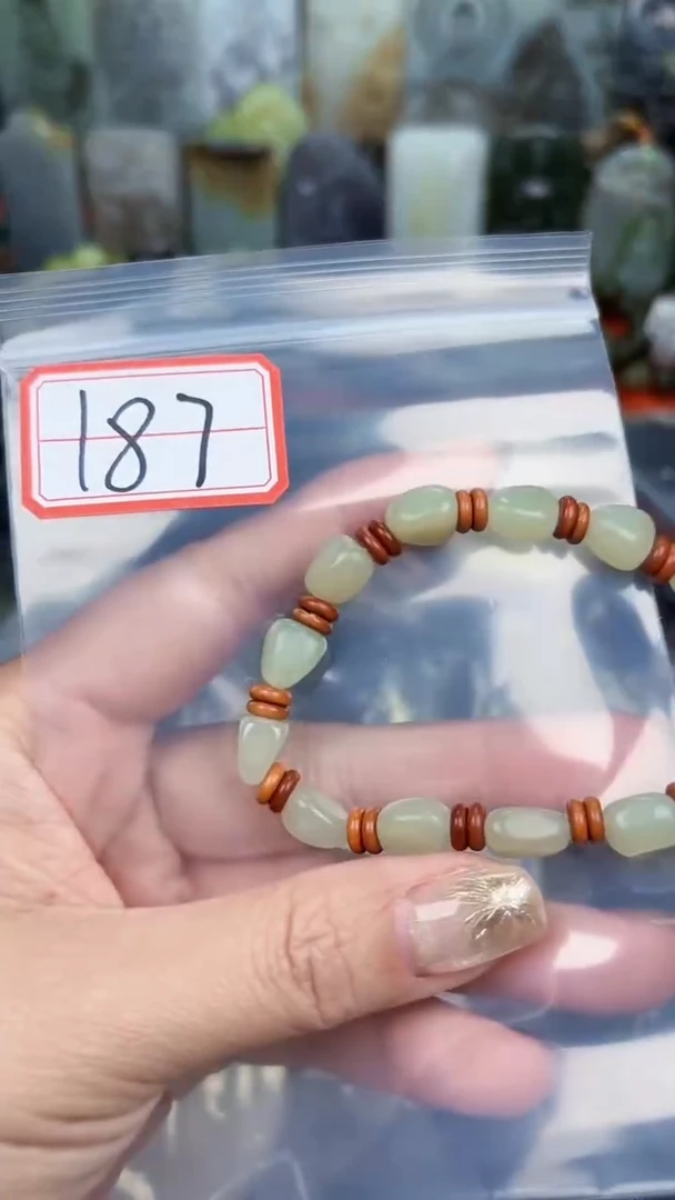 颈饰未镶嵌和田玉和田玉