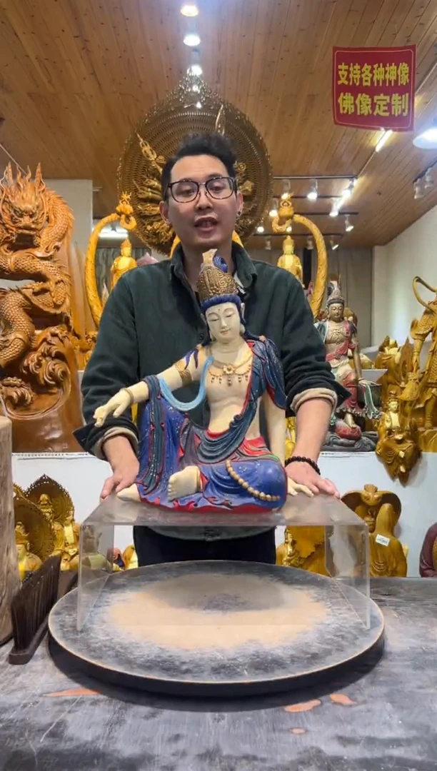 香樟木仿古彩绘自在观音