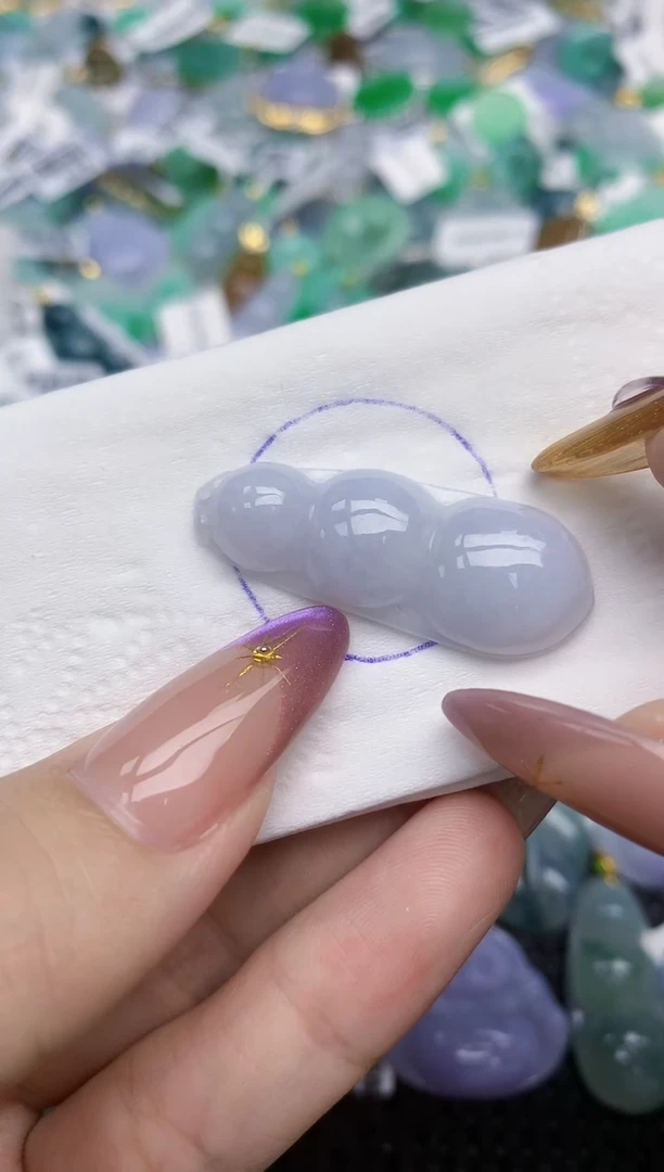 翡翠未镶嵌颈饰   天然翡翠A货  百元以上9米证书费自理