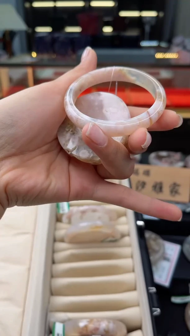 石英质玉手镯未镶嵌54圈口（赠送镯心）1686119