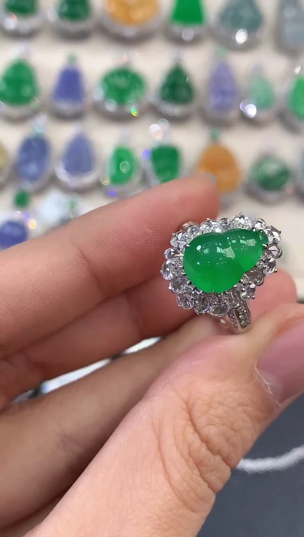 【闪购商品】翡翠戒指18K金镶嵌c164