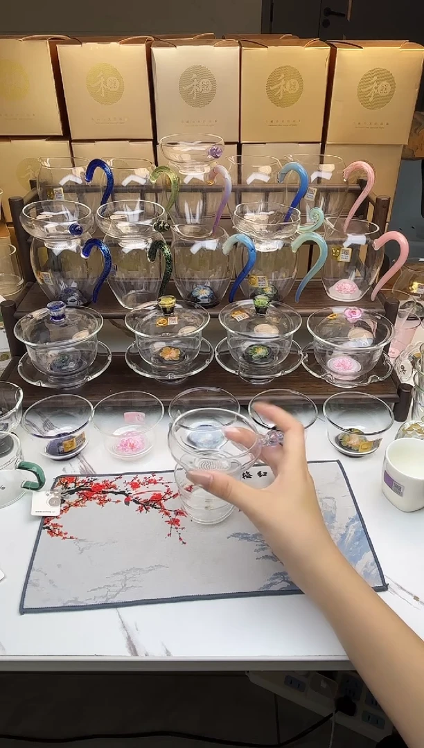玻璃手工艺品禾器 奉珠透紫金普通盒
