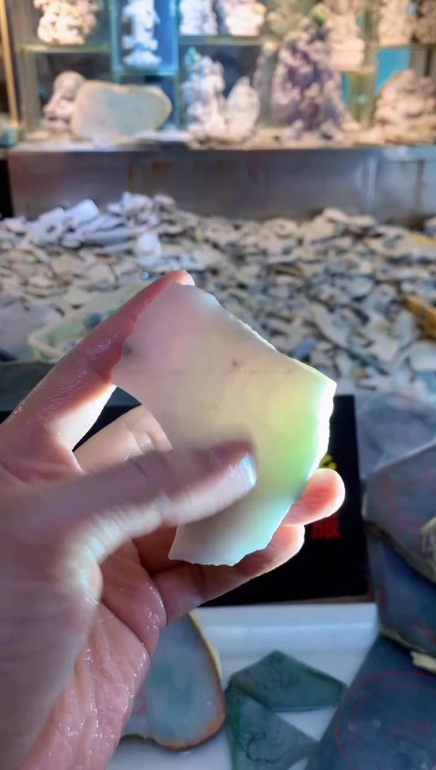 翡翠裸石0朗0翡翠珠宝890