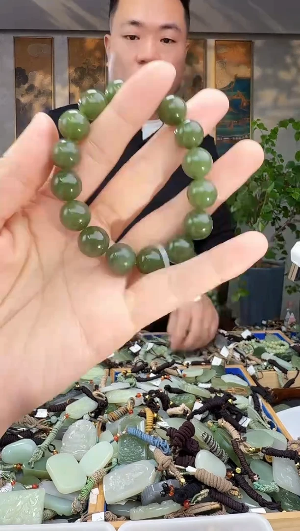 未镶嵌和田玉挂件拍一发一