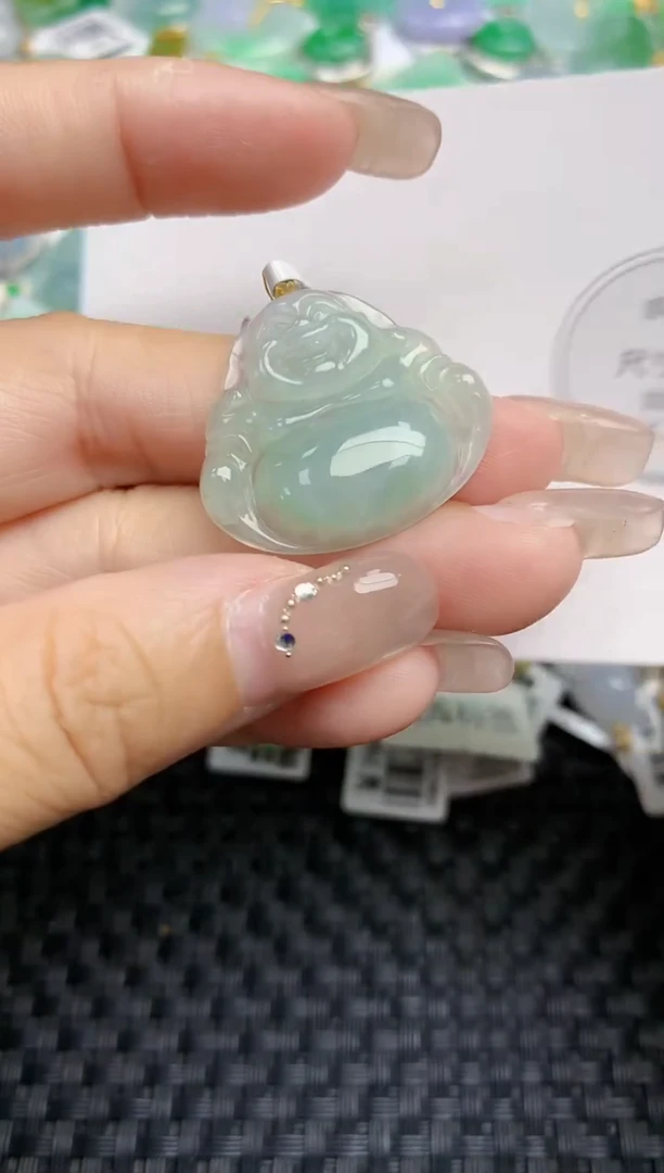 颈饰18K金镶嵌翡翠 天然缅甸A货翡翠百元以上9元证书费自理