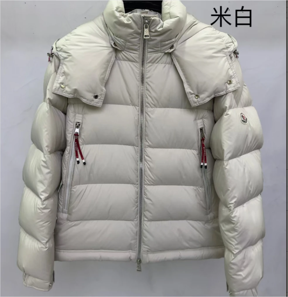 M家 厚款保暖欧美风连帽短款白色百搭时尚秋冬运动9222