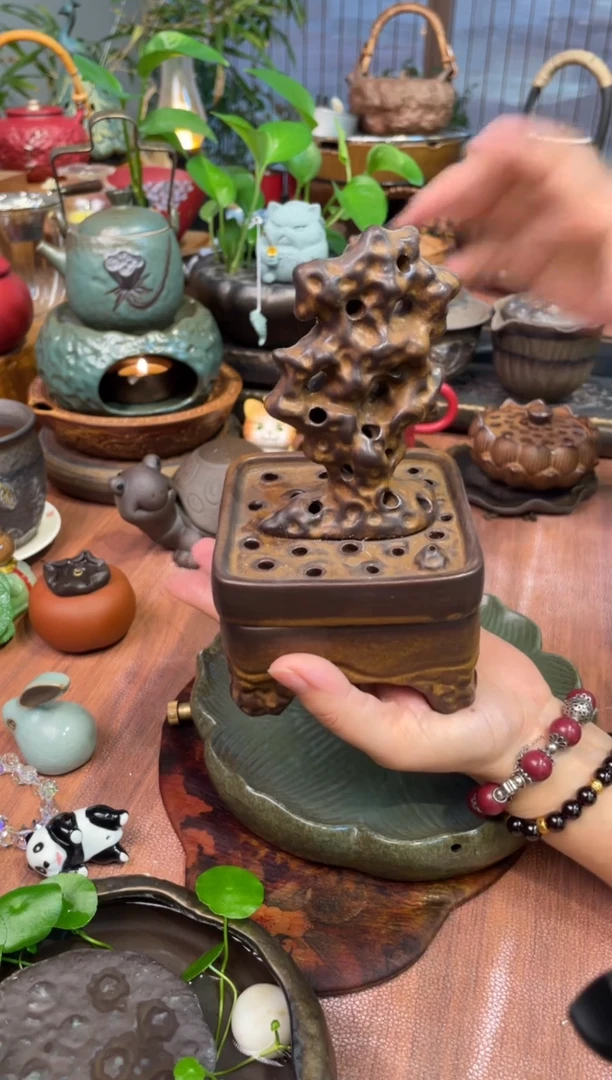 壶3692654764304236739