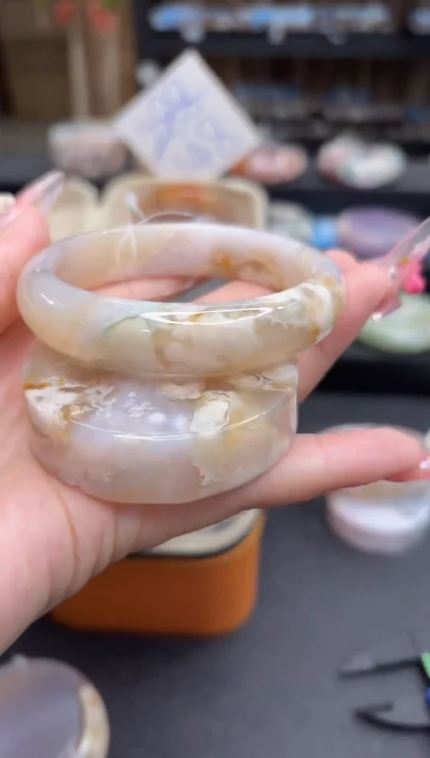 未镶嵌手镯石英质玉139(59圈赠送镯心)