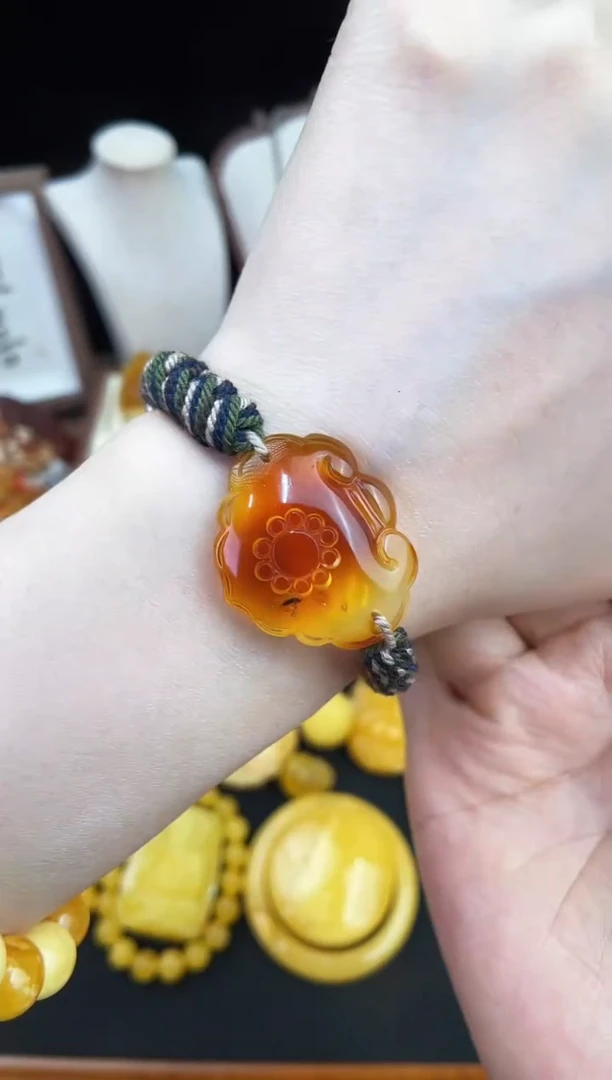 琥珀未镶嵌珠宝奇石柒月