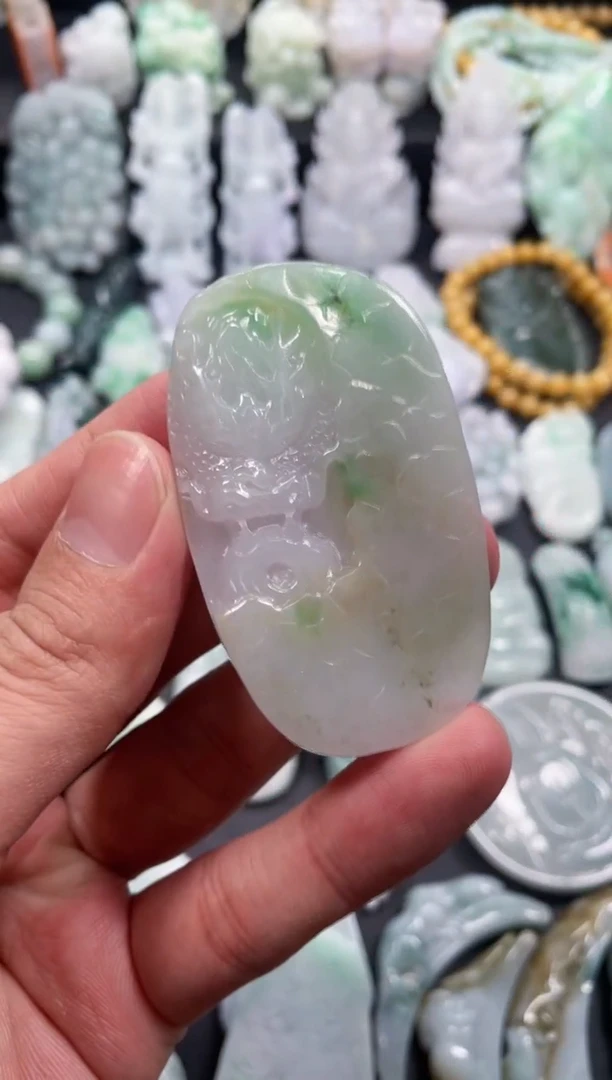 翡翠未镶嵌颈饰天然翡翠a货