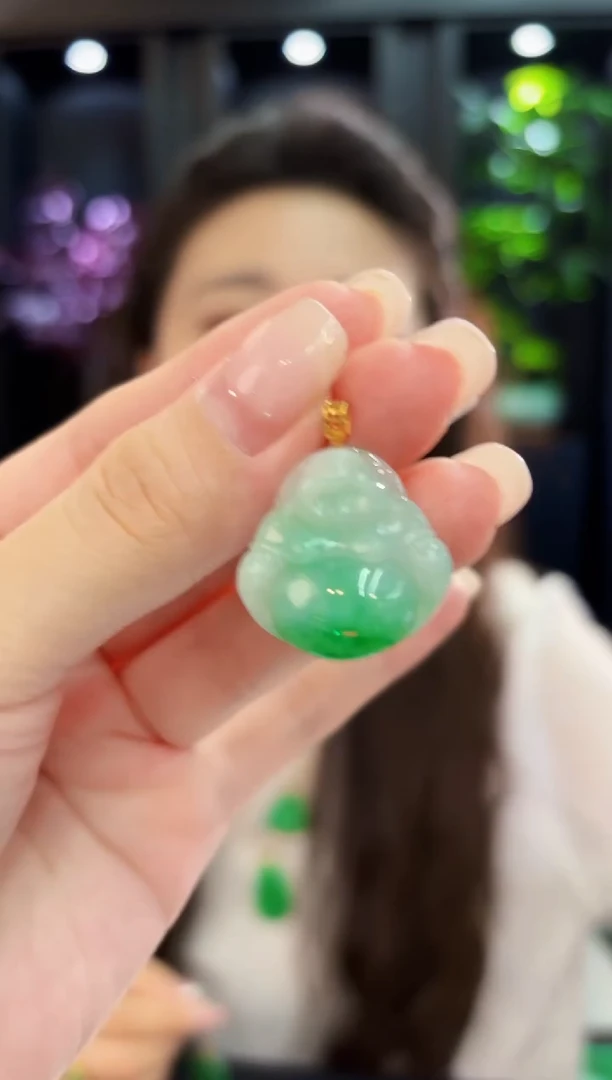 颈饰18K金镶嵌翡翠缅料A货/多样性发货/一件