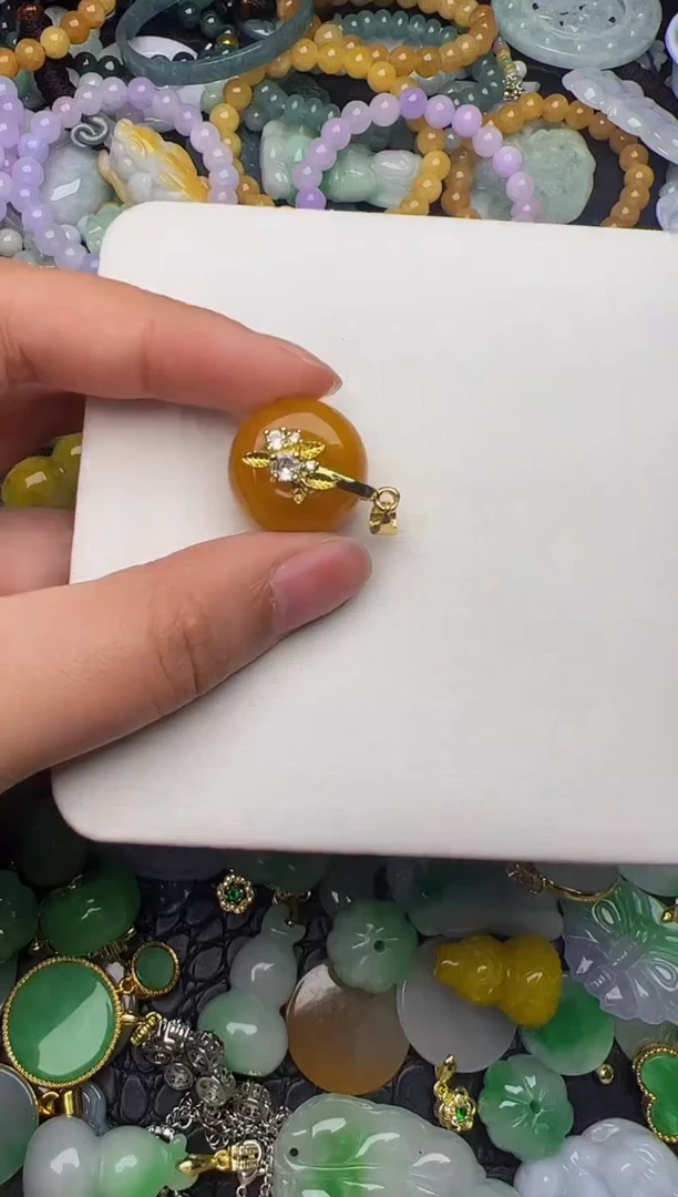 翡翠未镶嵌颈饰天然缅甸翡翠吊坠