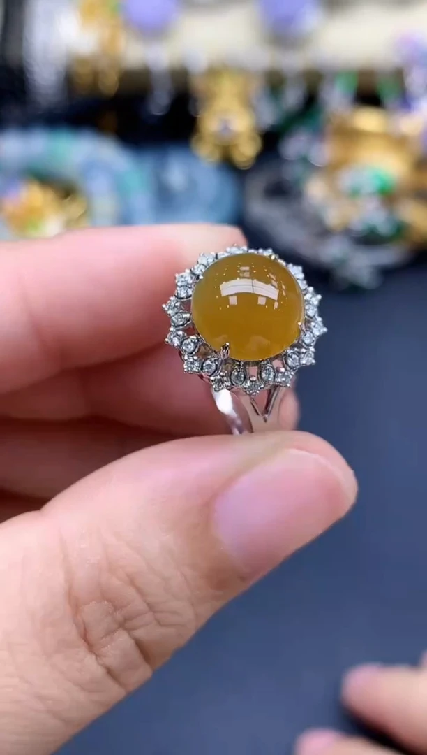 18K金镶嵌戒指翡翠374-春日珠宝