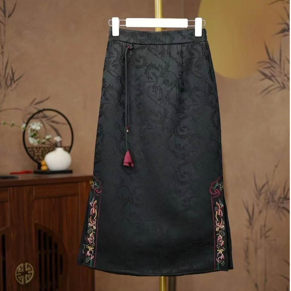 春秋款百搭中式流苏提花显瘦气质国风重工刺绣开双叉半身裙