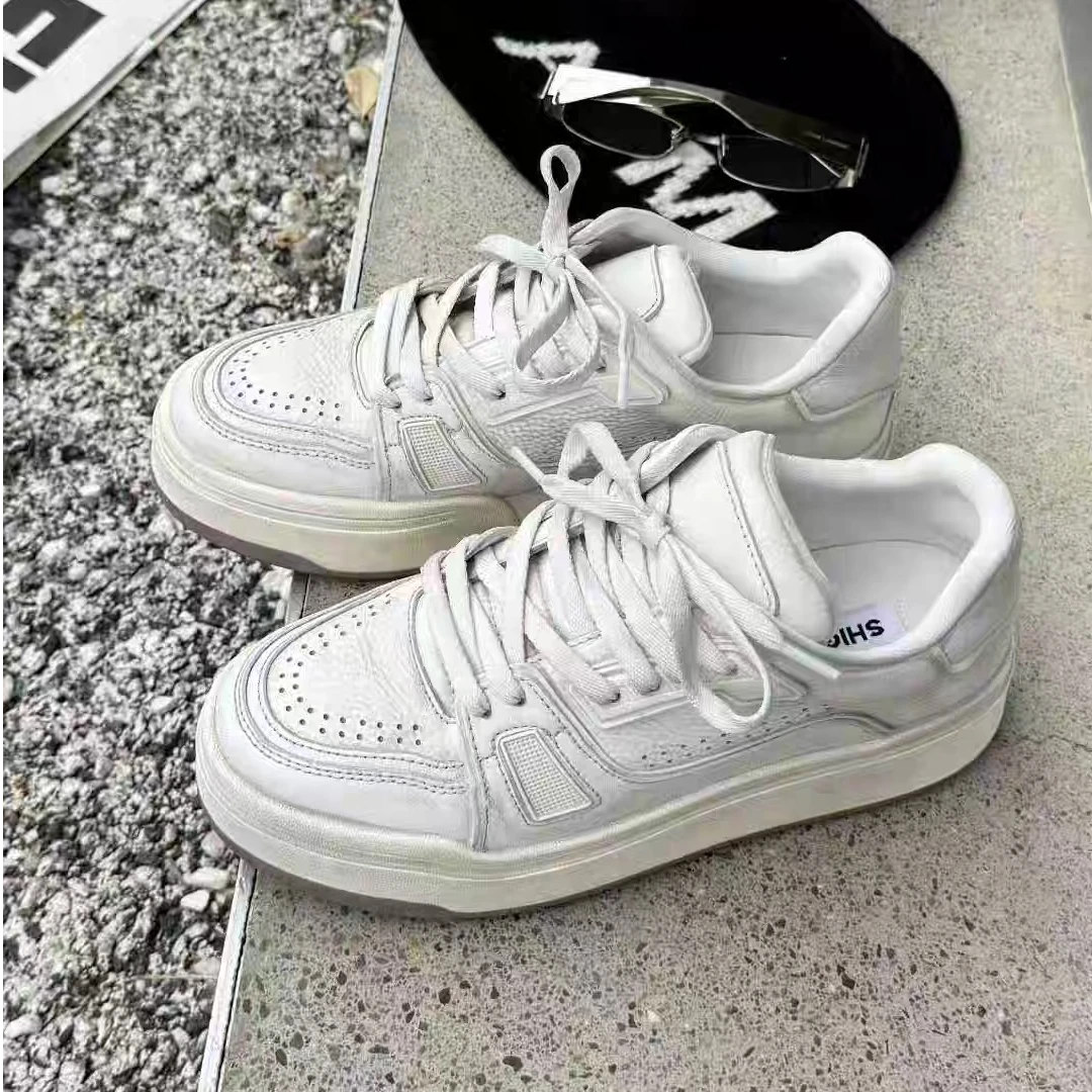 诗歌兰真皮女鞋2025冬款厚底百搭复古做旧加绒保暖休闲小白鞋板鞋