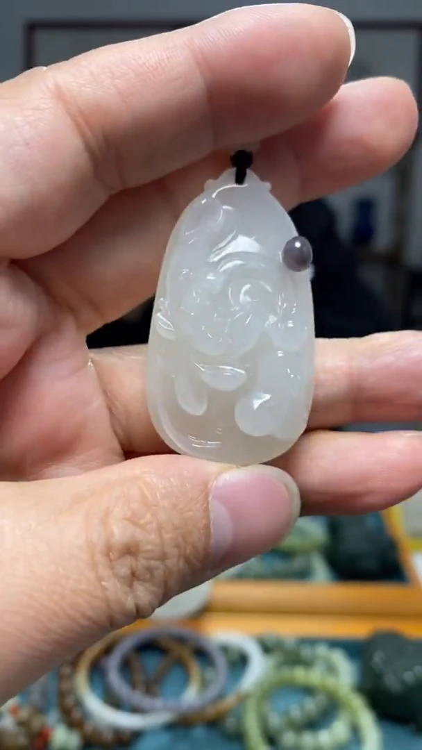 颈饰未镶嵌和田玉99