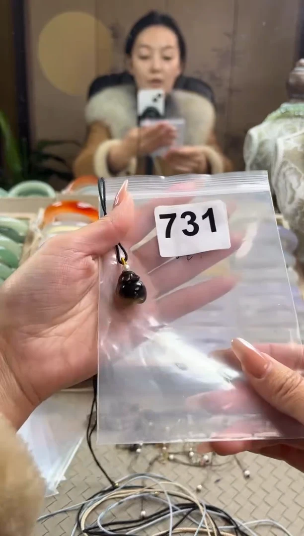 手镯玛瑙/玉髓未镶嵌别****?731