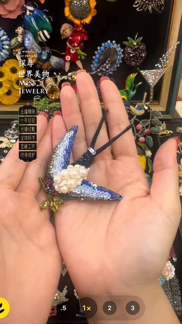 大小姐直播间胸针