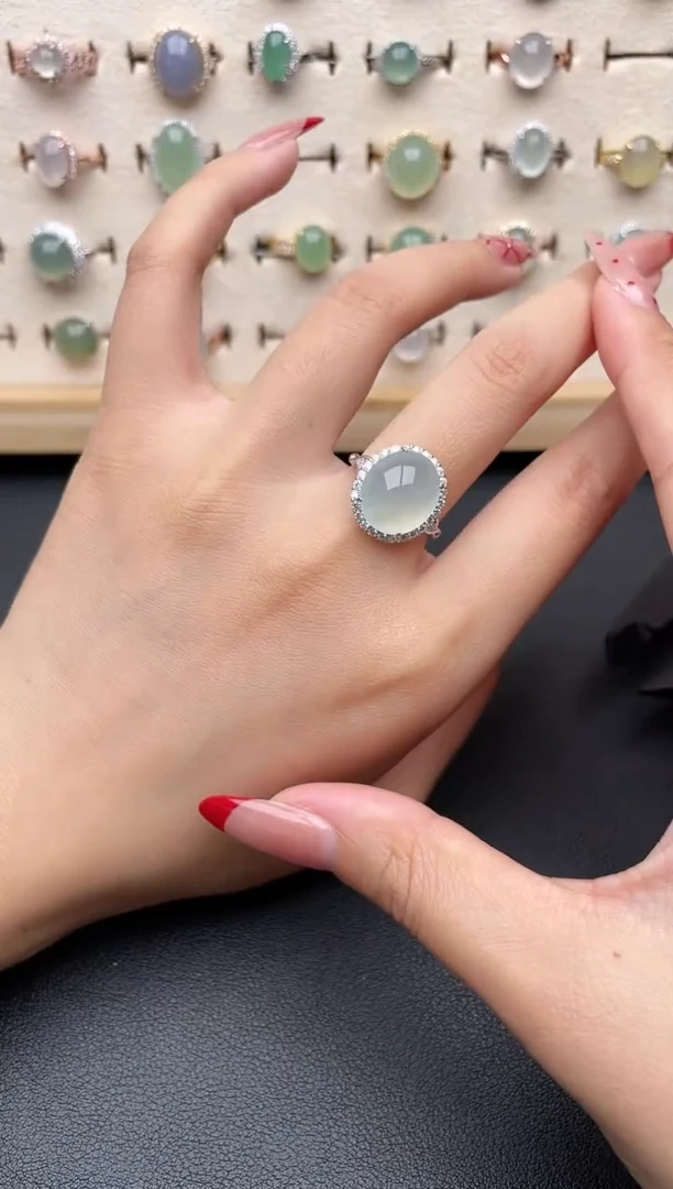 【闪购商品】翡翠戒指银S925镶嵌一物一证一礼盒