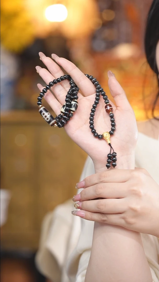 【闪购商品】玛瑙/玉髓手串未镶嵌多宝线线108多圈