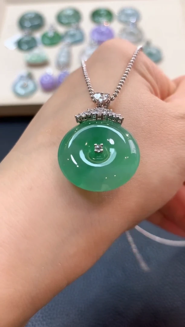 翡翠18K金镶嵌吊坠(不含链)b49多样性一件发货