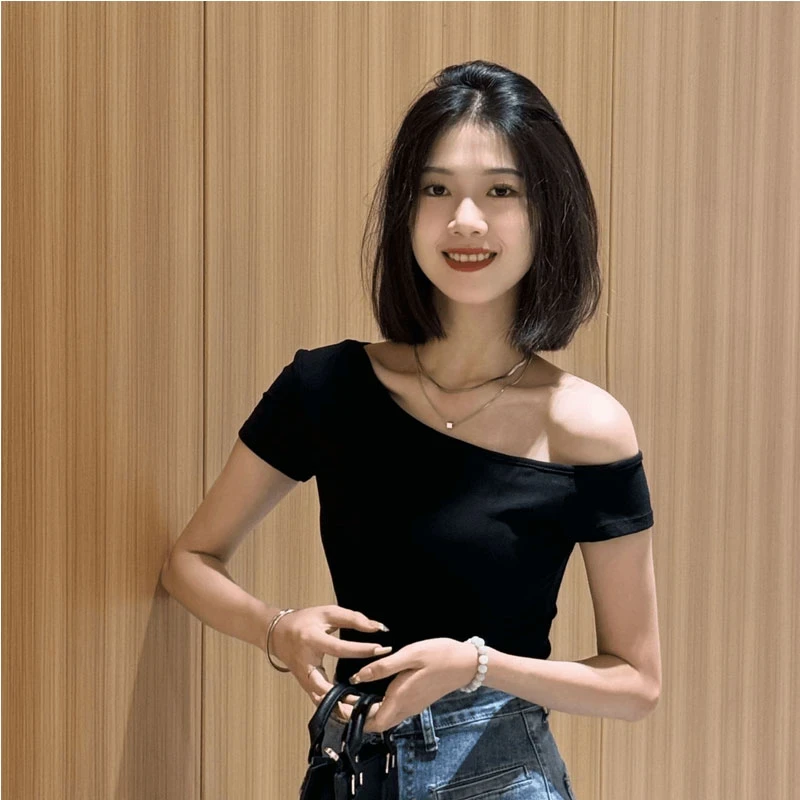 黑色露肩短袖t恤女夏季新款不规则别致绝美高级感辣妹上衣t一字肩