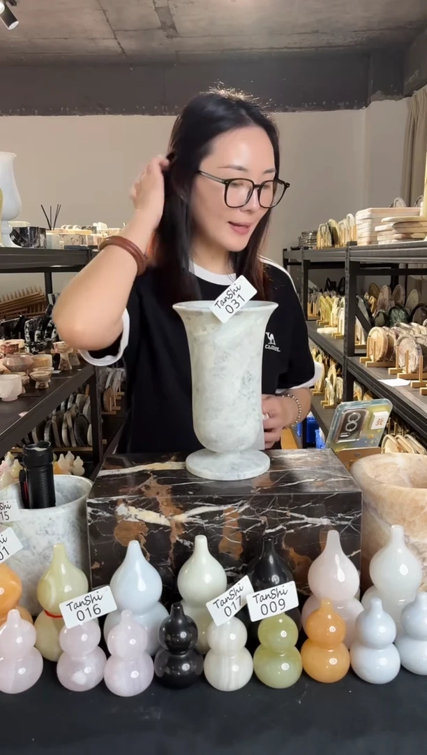 石材031芬迪蓝喇叭花花瓶