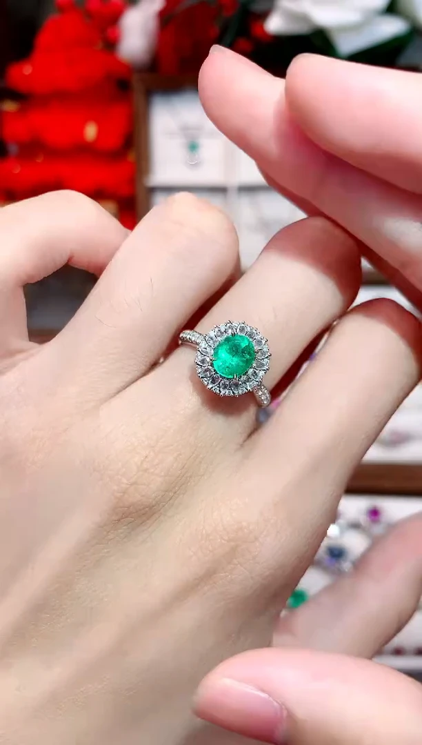 18K金镶嵌戒指祖母绿1.06ct/天然宝石/七天无理由