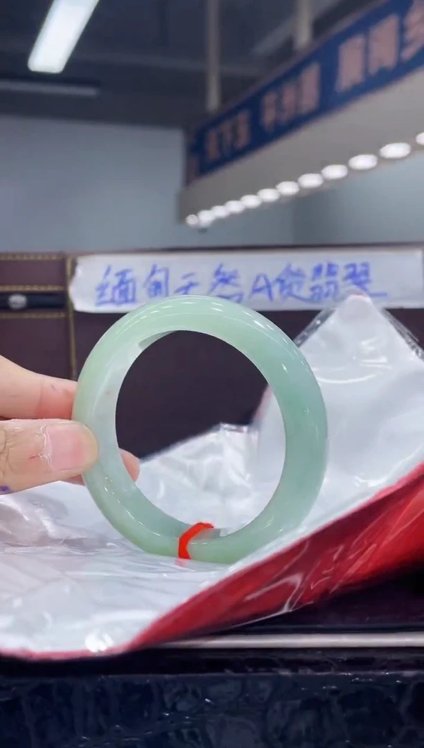 未镶嵌手镯翡翠29