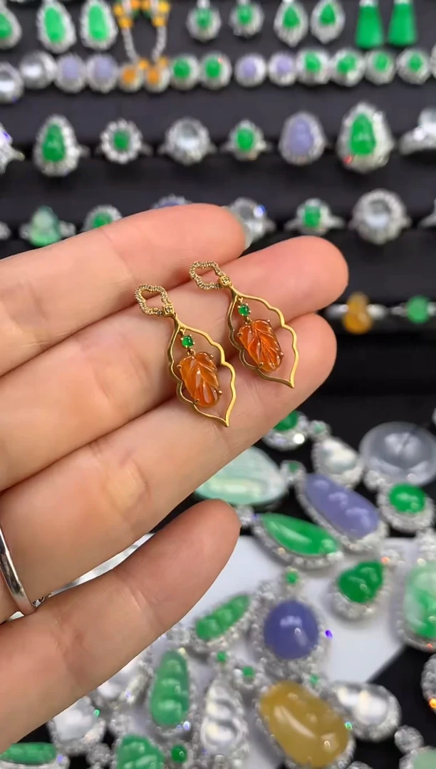 18K金镶嵌翡翠耳坠红翡叶子耳坠