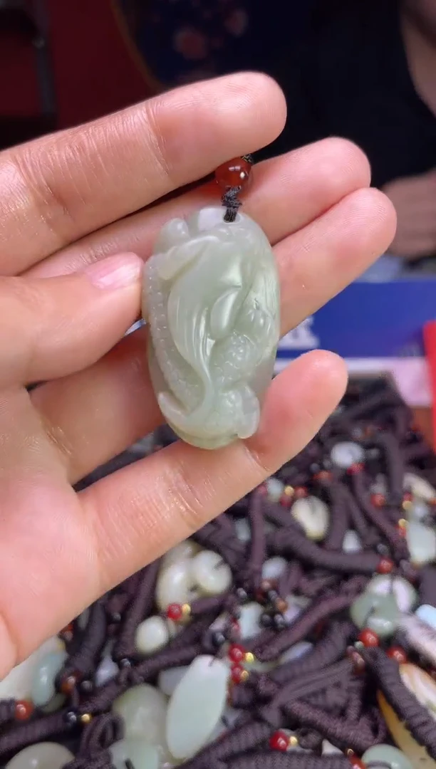 未镶嵌和田玉挂件1