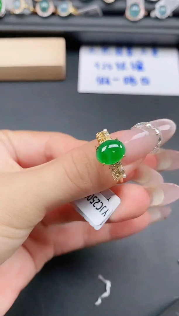银S925镶嵌戒指翡翠111