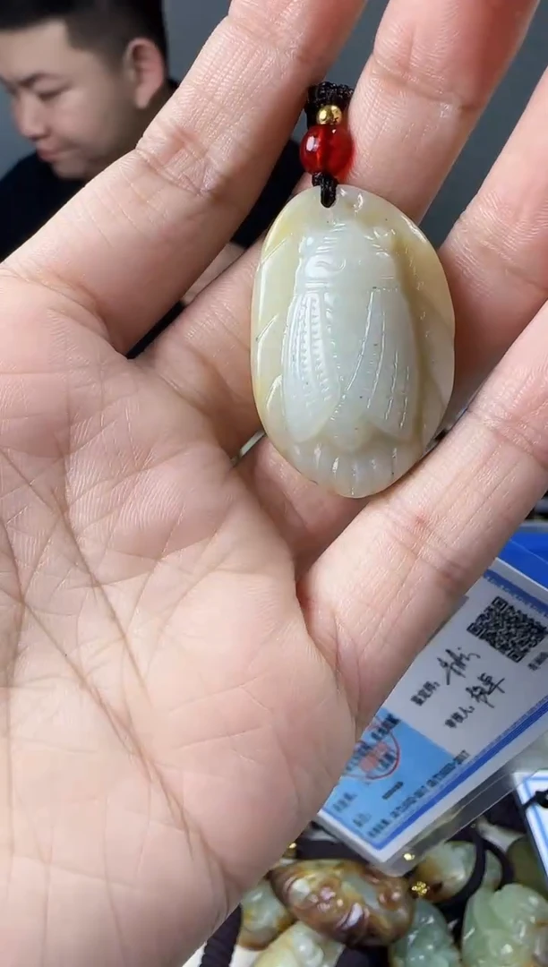 和田玉未镶嵌颈饰1