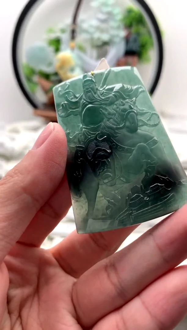 【闪购商品】翡翠颈饰未镶嵌关公