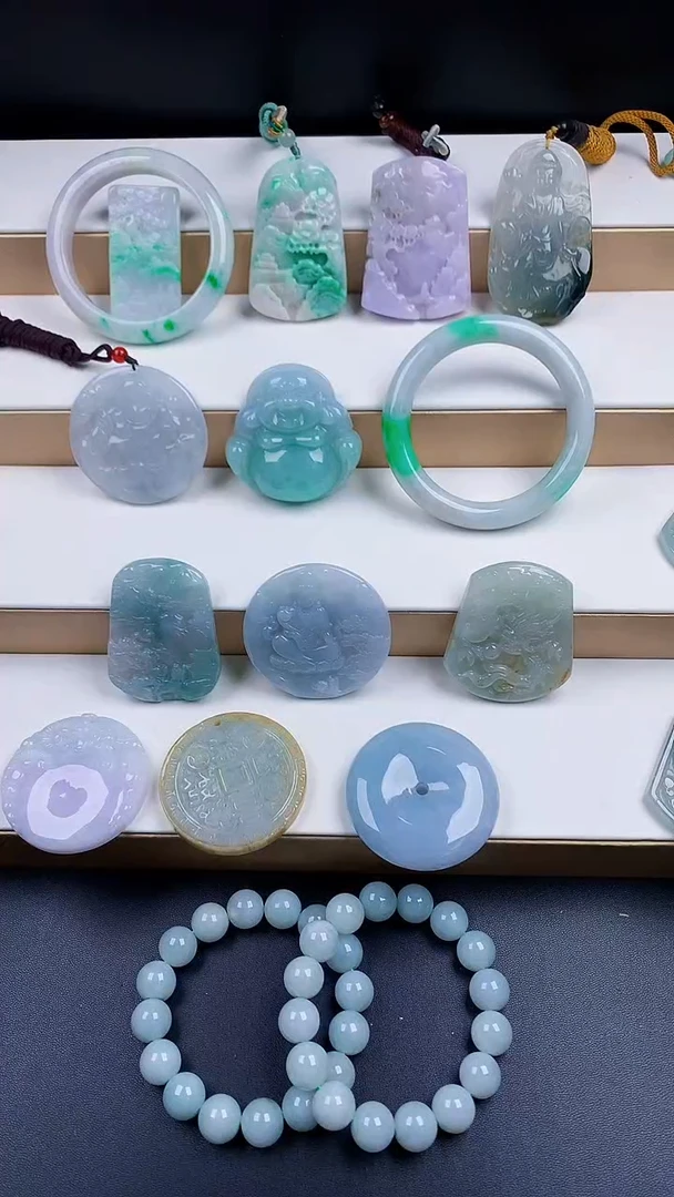 颈饰未镶嵌翡翠天然翡翠吊坠挂件