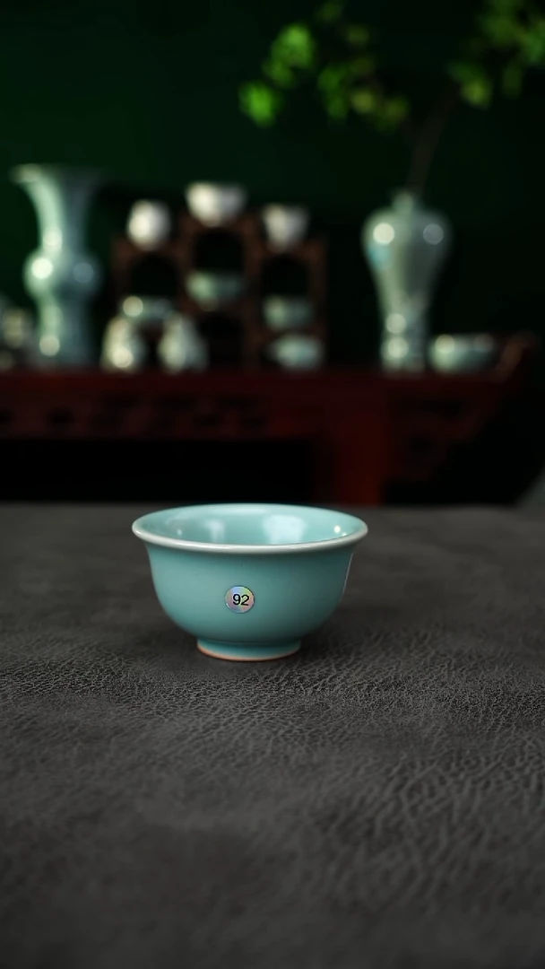 瓷片92号仿古天青色压手杯精品~帆