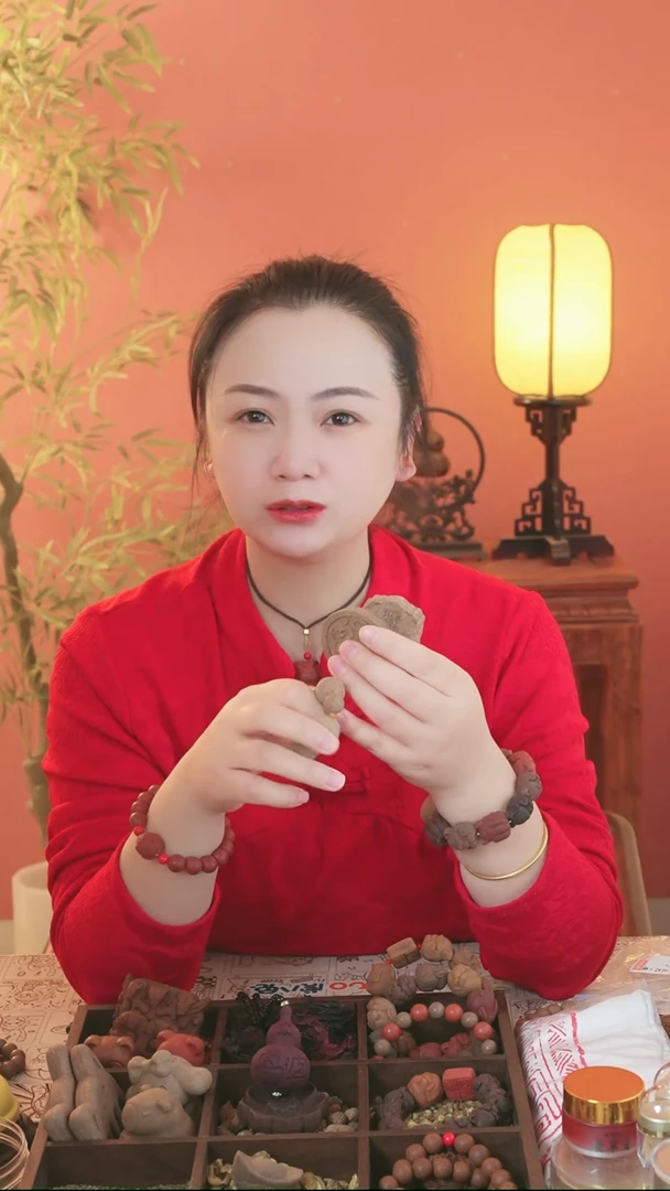 （四时大小圈指捻和瑕疵牌）