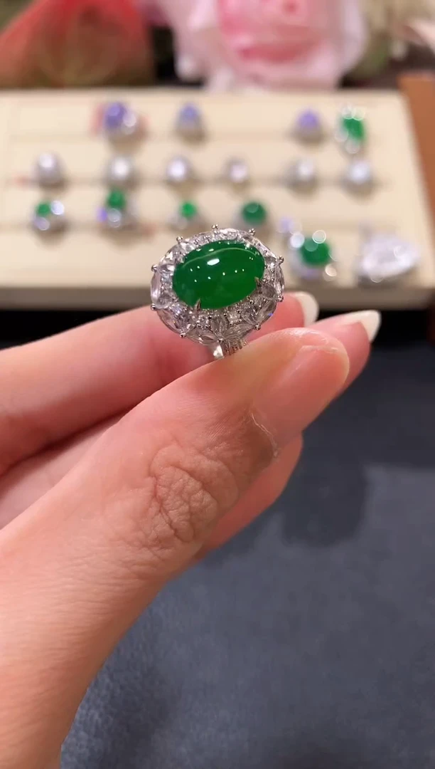 18K金镶嵌戒指翡翠z203